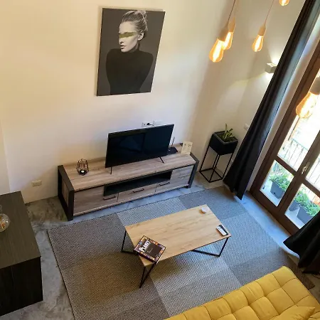 Lägenhet Elegant In 60 M² With Balcony And View *