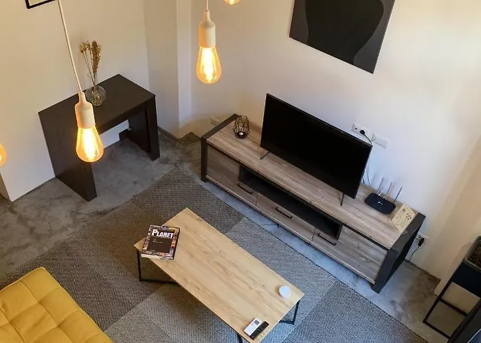 Elegant In Cagliari, 60 M² With Balcony And View كالياري