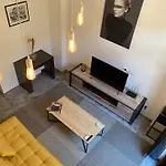 Elegant In Cagliari, 60 M² With Balcony And View Кальяри