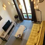 Elegant In Cagliari, 60 M² With Balcony And View Кальяри