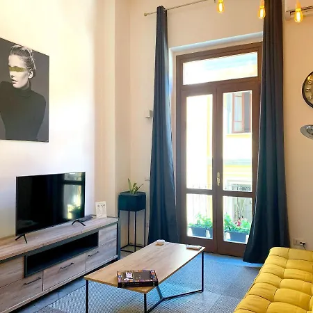 Elegant In Cagliari, 60 M² With Balcony And View