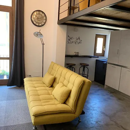 Elegant In 60 M² With Balcony And View 卡利亚里