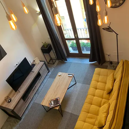 Elegant In Cagliari, 60 M² With Balcony And View 아파트