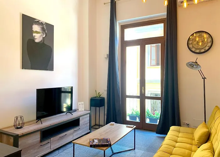 Elegant In Cagliari, 60 M² With Balcony And View