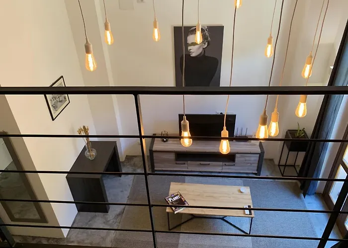 アパート Elegant In Cagliari, 60 M² With Balcony And View